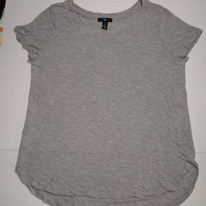 Gray t shirt